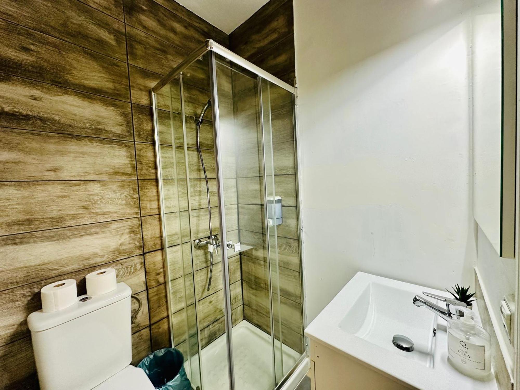 Punta Me Rooms In Madrid Downtown Εξωτερικό φωτογραφία